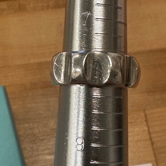 VTG Tiffany & Co. Paloma Picasso Groove sterling silver ring size 7.75. - Picture 6 of 7